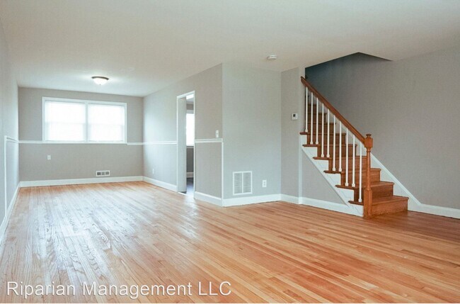 Building Photo - 3 br, 1.5 bath House - 4604 Parkside Dr