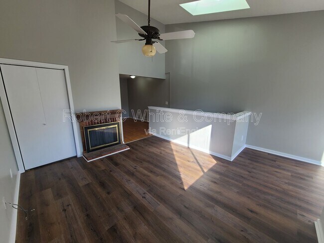 Foto del edificio - 279 Redstone Hl Rd