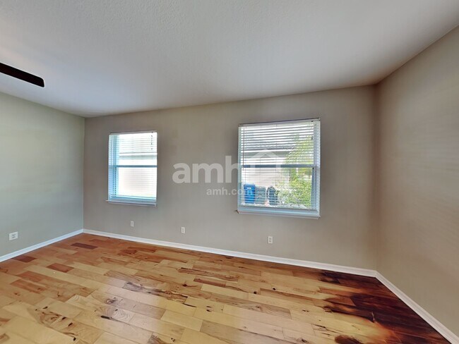 Foto del edificio - 2311 124th Dr E