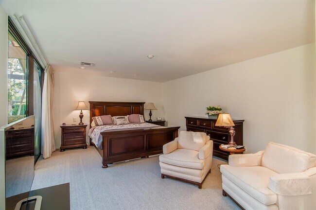 Foto del edificio - 11 Wake Forest Ct