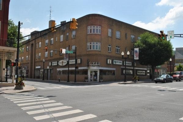 Foto del edificio - 13 N State St