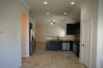 Building Photo - 1710 Thornhampton Ct