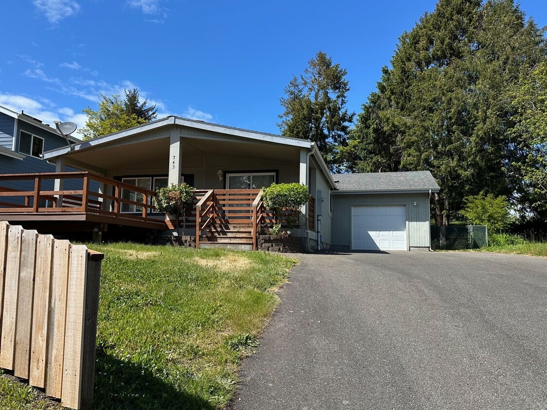 Primary Photo - 2 BD | 2 BA Home with Garage + Stunning Wa...