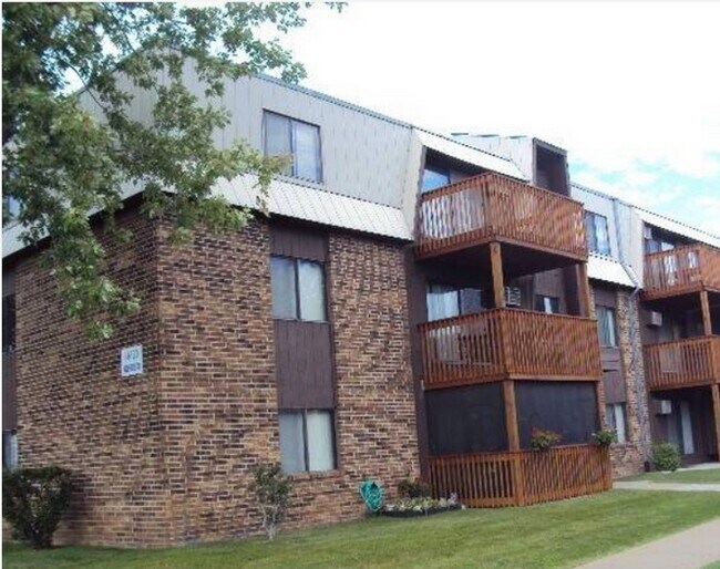 Building Photo - 14620 Garrett Ave