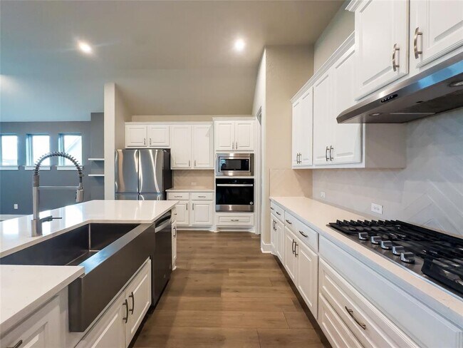 Building Photo - 337 Alicante Ln