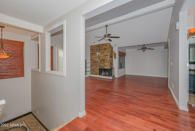 Foto del edificio - 9403 59th Ave