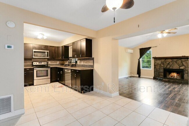 Building Photo - 1282 Briarwood Ave
