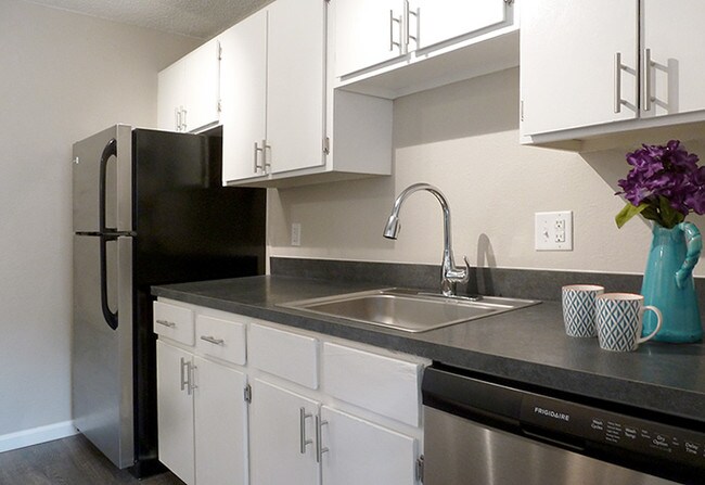 Building Photo - 1852 S Wadsworth Blvd