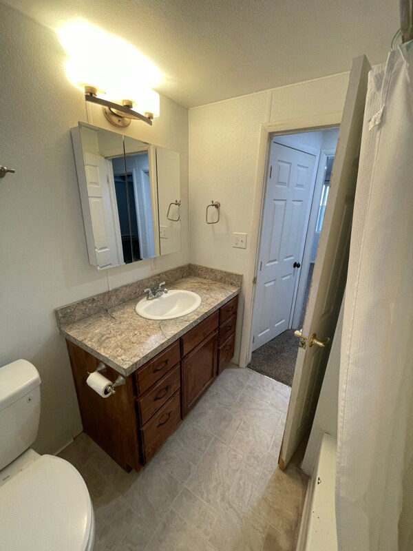 Foto del edificio - 1535 W 100 Rd S