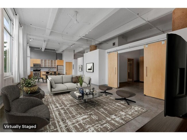 Building Photo - 700 N Washington Ave