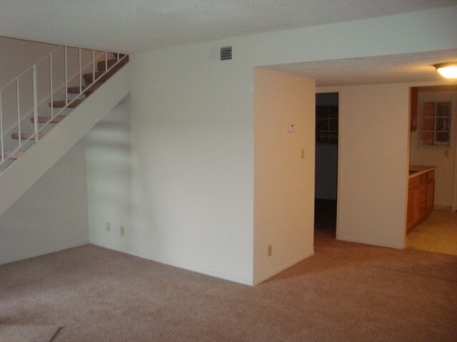 Building Photo - 4463 Townehome Dr