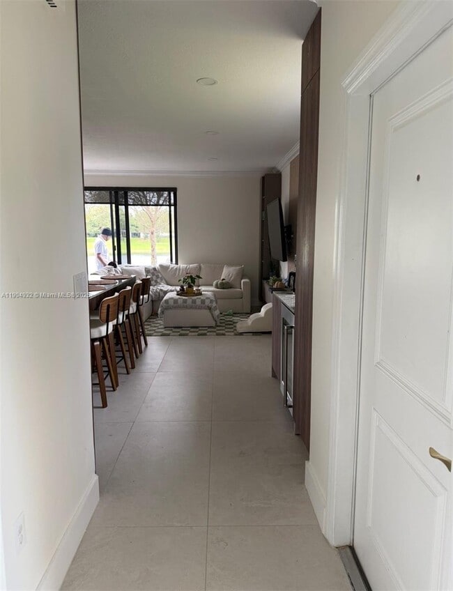 Building Photo - 481 NE 194th Terrace