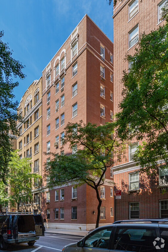 Foto principal - 345 W 55th St