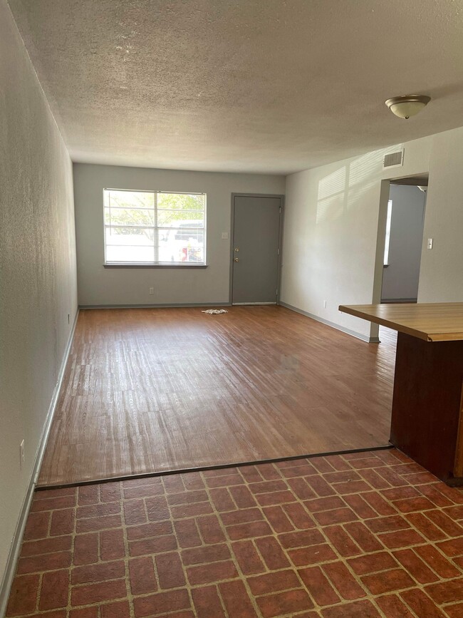 Foto del edificio - 117 NW 7th St