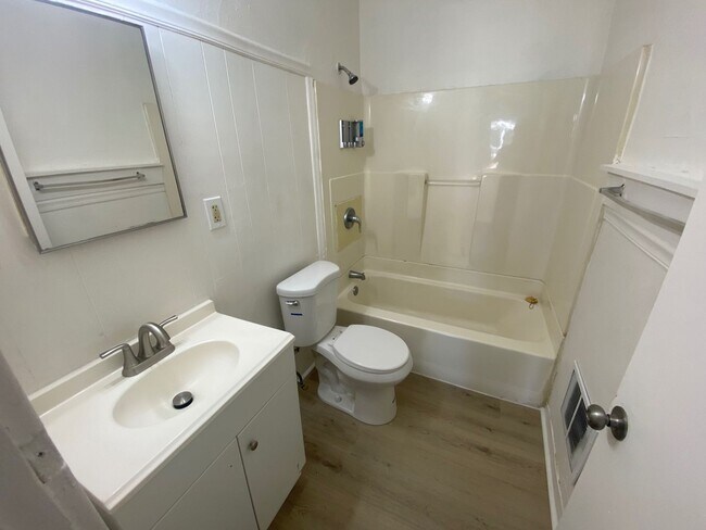 Building Photo - 3113 Elsworth Pl