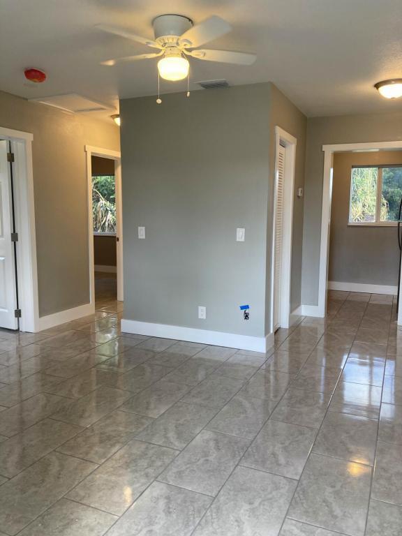 Foto del edificio - 278 S Lake Ave