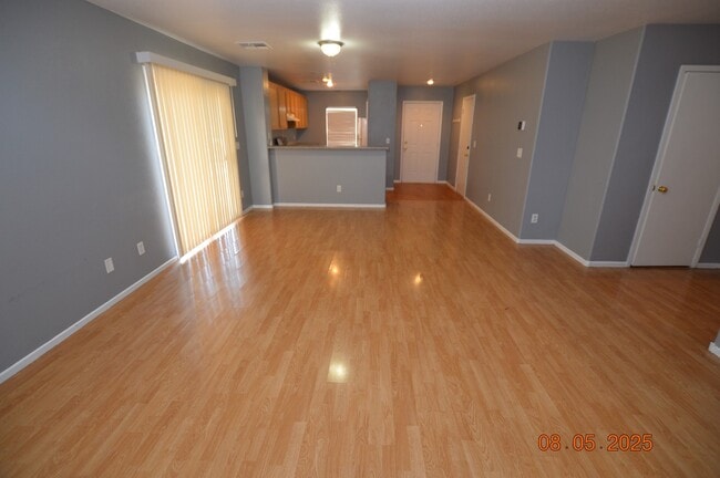 Building Photo - 10268 Newfane Ct
