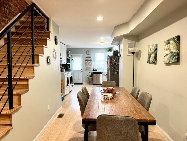 Building Photo - 3 br, 3 bath House - 1125 WICOMICO STREET