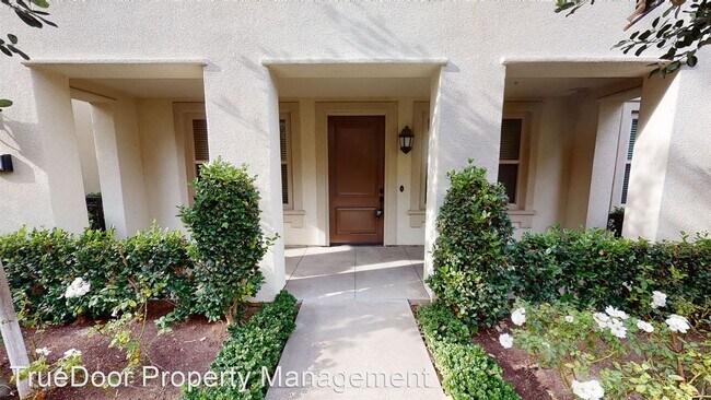 Building Photo - 1 br, 1.5 bath House - 134 Overbrook