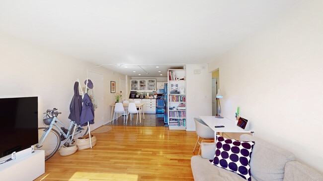 Photo - 70 Jamaicaway House