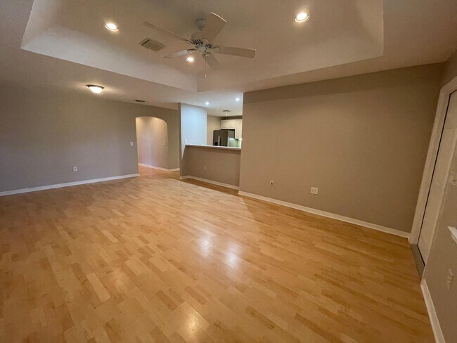 Building Photo - 1742 N Dovetail Dr