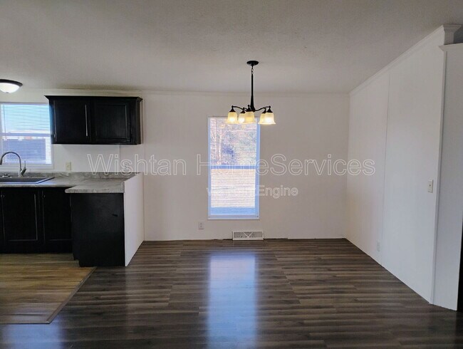 Foto del edificio - 120 Evergreen St