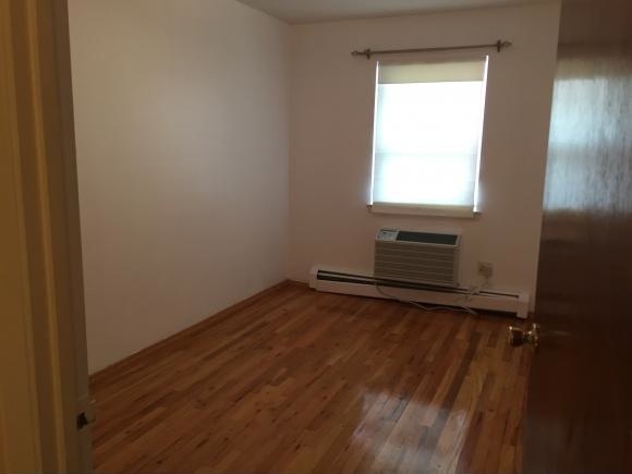 Primary Photo - 567 77th St