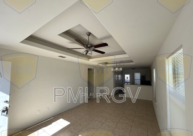 Building Photo - 2909 Linda Vista St