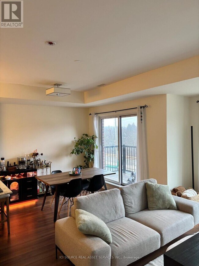 Photo du bâtiment - 487 Queen St