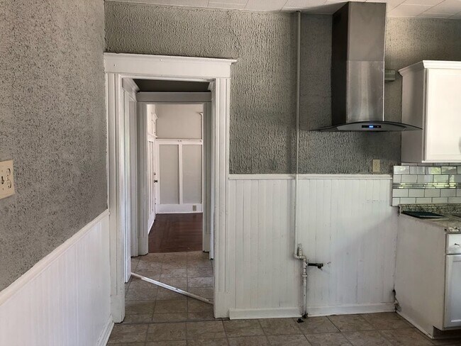 Foto del edificio - 1247 West  ave - Unit 2 (Upper)