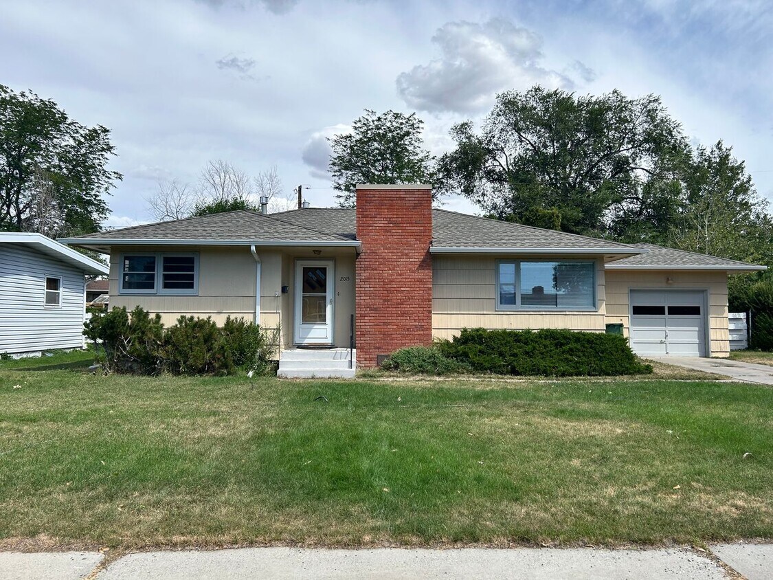 Foto principal - Adorable midtown home!