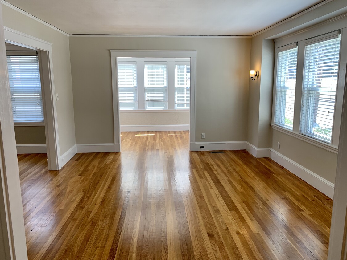 Living room to office - 16 Appleton Place