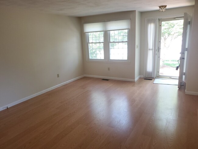 Foto del edificio - 20 Harrington Farms Way