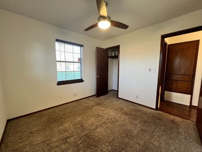 Building Photo - Cozy home in Norman + 2 bedrooms