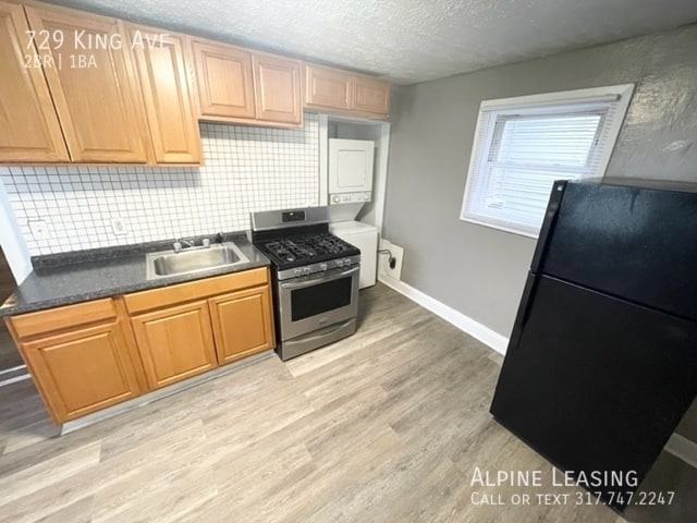 Building Photo - 2 Bedroom less than a mile from both the p...