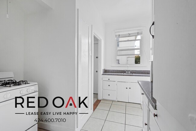 Foto del edificio - ~$445 OFF Each Month~ Fabulous, Sun-Drench...