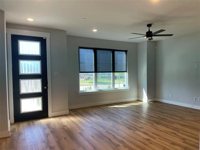 Foto del edificio - 7569 Reis Ln