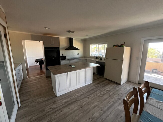 Foto del edificio - Home for Rent