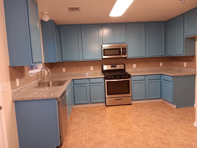 Foto del edificio - 22135 Greengate Dr