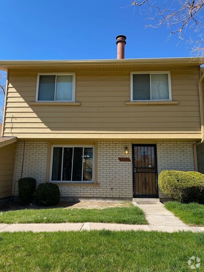 Building Photo - 12638 E Kansas Pl