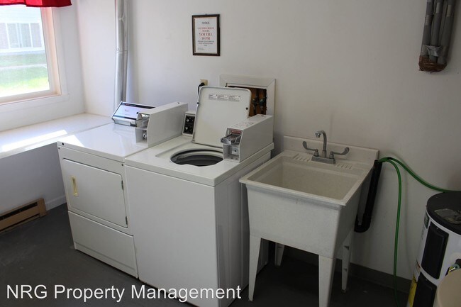Foto del edificio - 311-311 W 9th St
