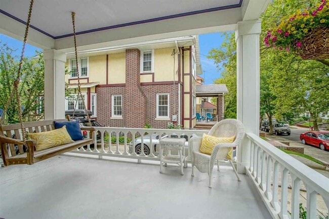 Building Photo - 61 Clifton Terrace