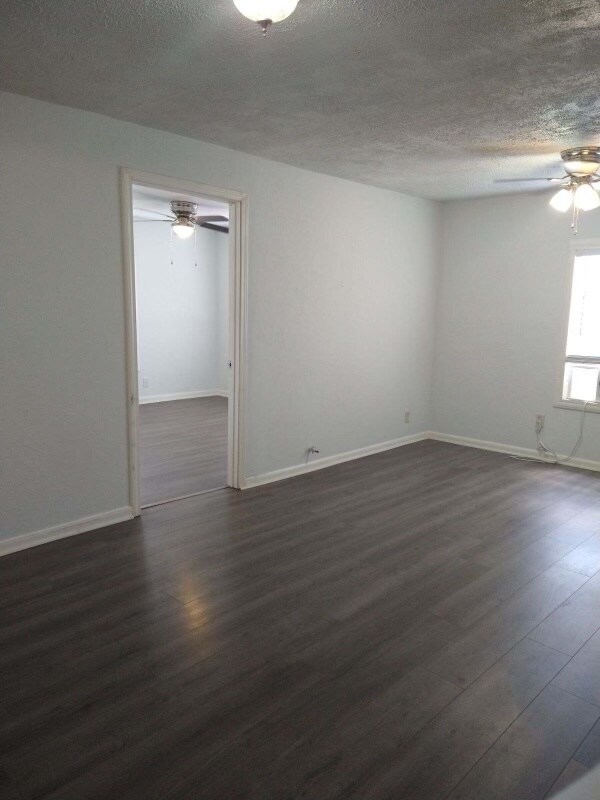 Foto del edificio - 5237 Mulford St