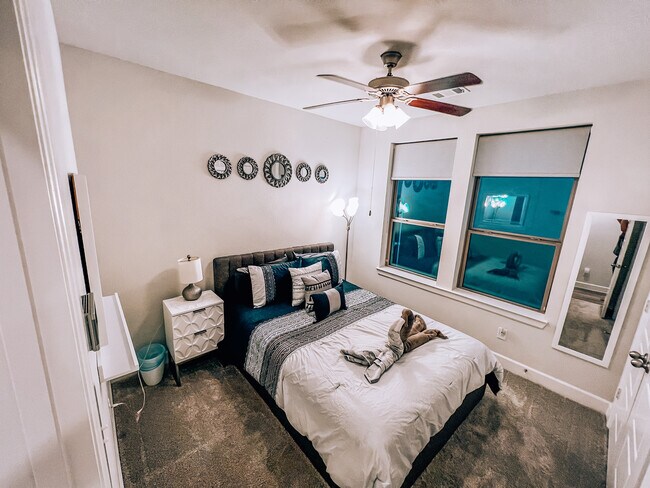 Bottom floor bedroom 2 - 1047 Tea Olive Ln