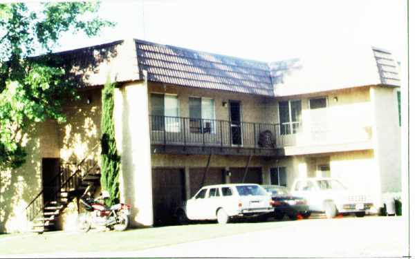 Primary Photo - 502 S Jack Tone Rd