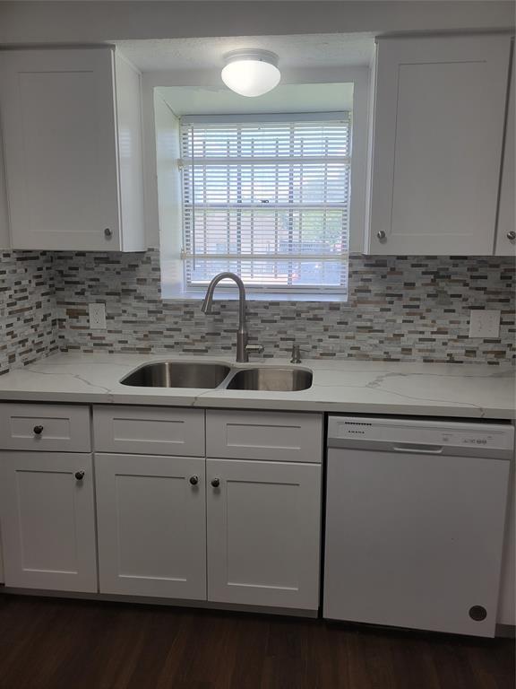 Foto del edificio - 12214 Sela Ln