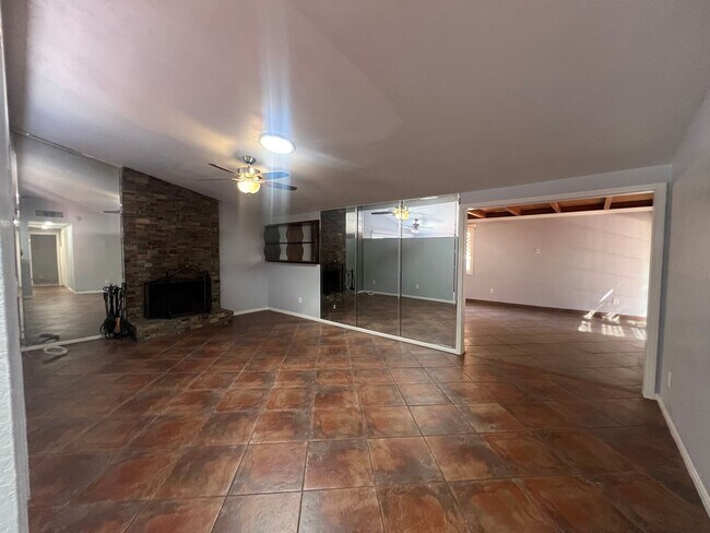 Building Photo - ***MOVE IN SPECIAL!!!*** Charming Serra Me...