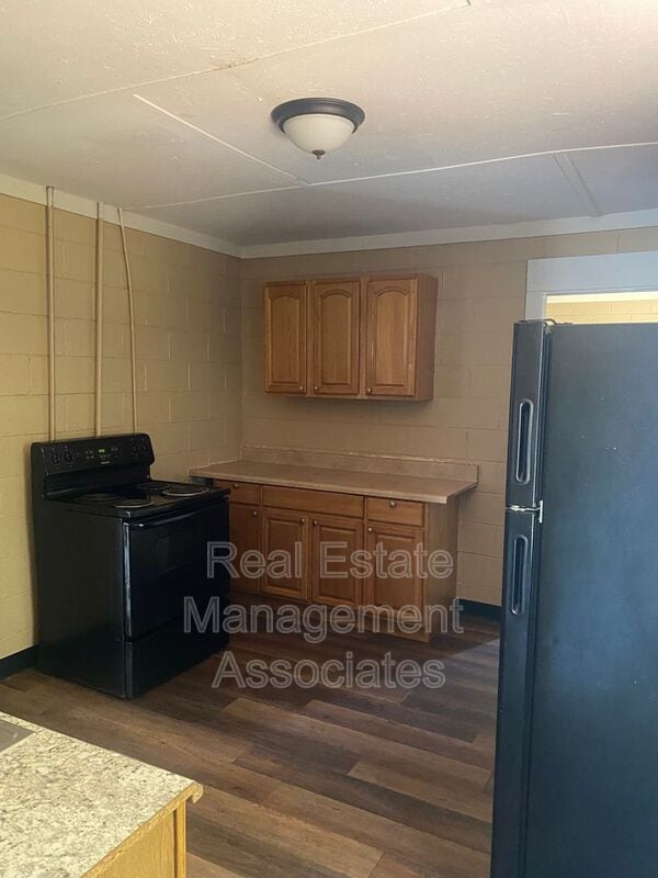 Building Photo - 919 Cleveland St