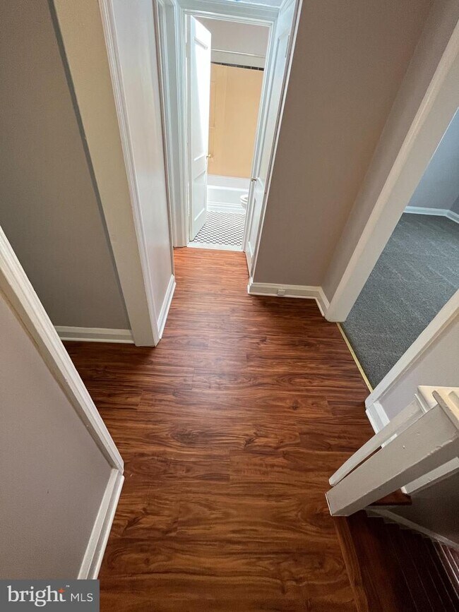 Foto del edificio - 116 Cherrydell Rd