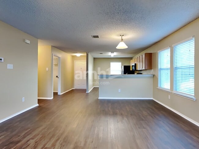 Building Photo - 2970 Marquis Ln